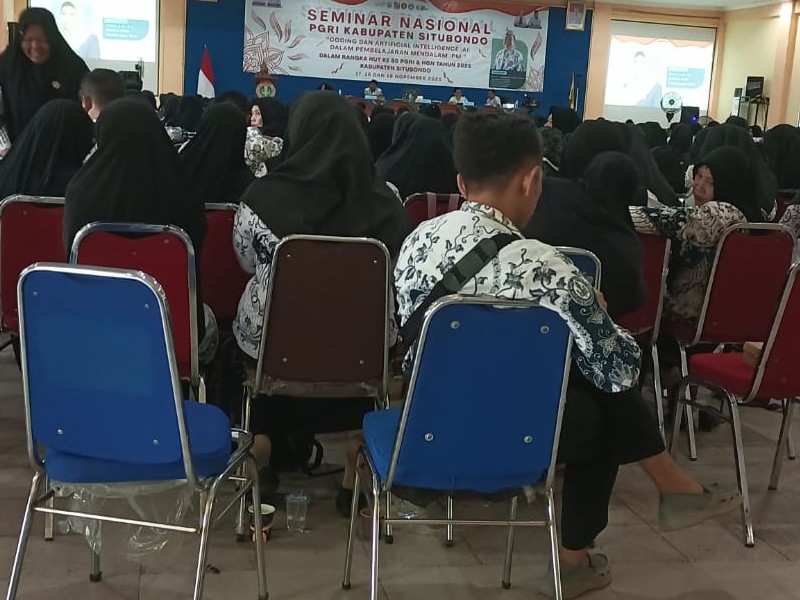Partisipasi Guru SD Negeri 6 Curah Tatal dalam Seminar Nasional di Kabupaten Situbondo